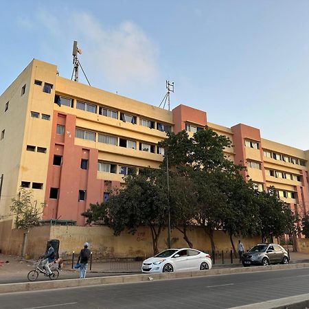 Appartement Spacieux Chez Keur Matou - F2 Dakar Exterior foto