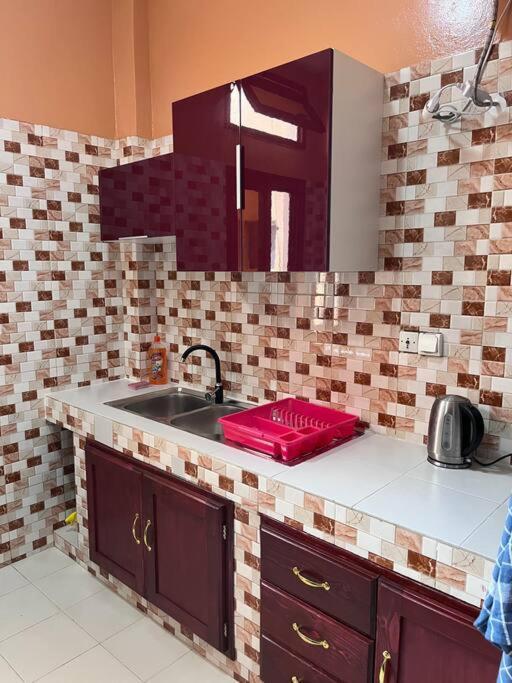 Appartement Spacieux Chez Keur Matou - F2 Dakar Exterior foto